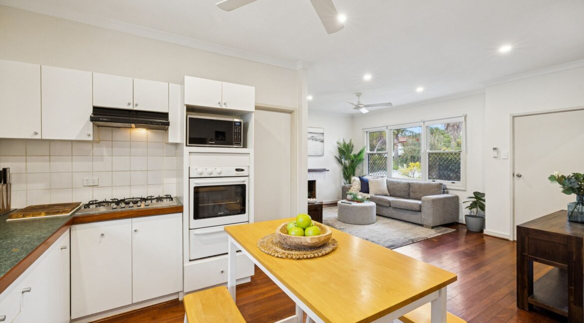 127 Devenish St E Vic Park (8)