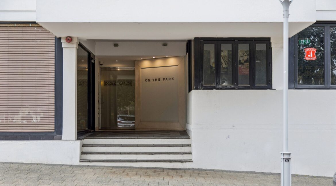 17-182 James St Northbridge (2)