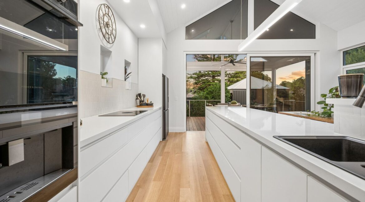 28 Loch Street NEDLANDS (10)
